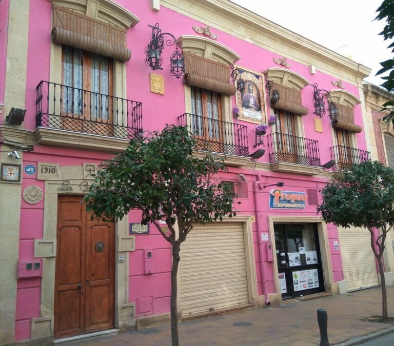 casa rosa, gravina, local, tienda, 4 calles, virgen del mar, iglesia, catedral, tienda, taller, almería