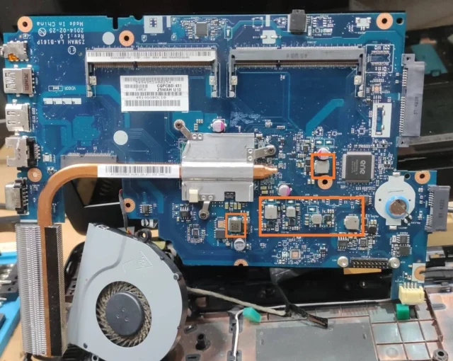 Reparación de placas base de portátil. Precio según avería. Preguntad sin compromiso.